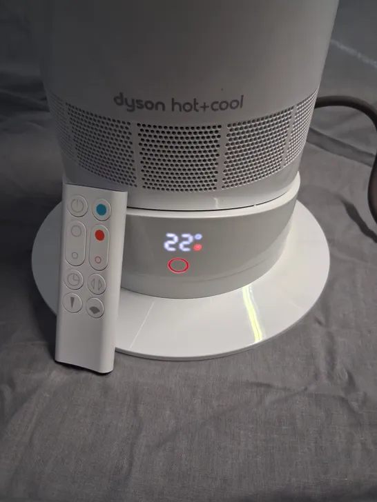 Lot BOXED DYSON HOT AND COOL JET FOCUS AM Simon