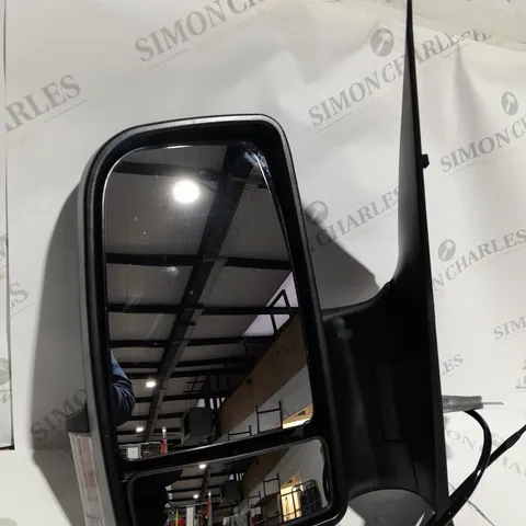 E11 WING MIRROR 048366