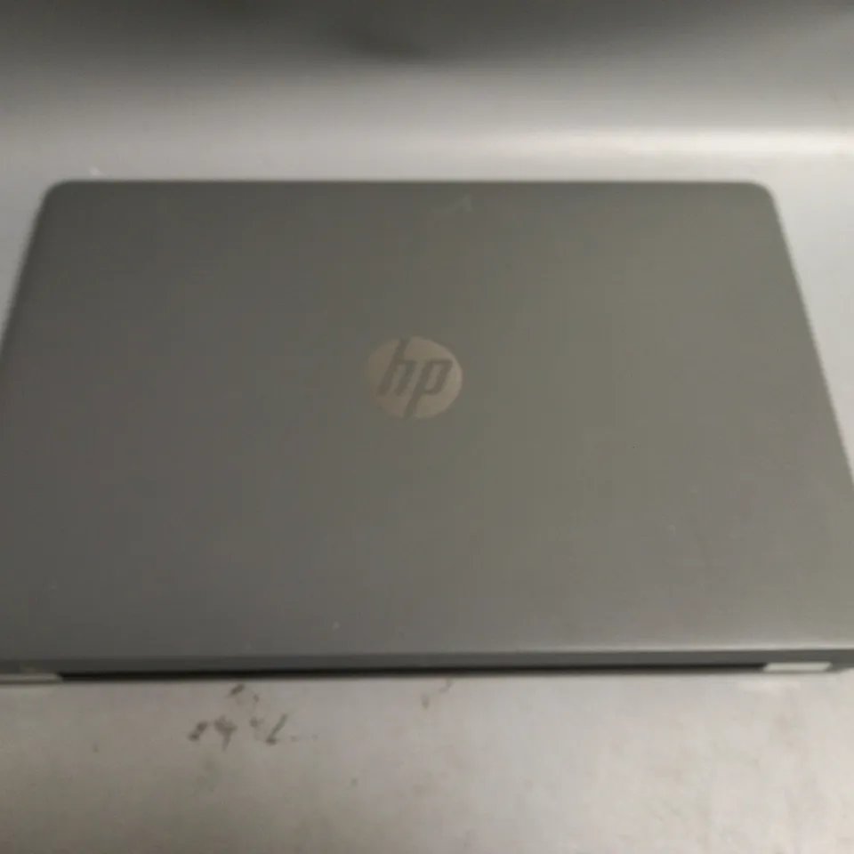 UNBOXED HP AMD A-9-9420 GREY LAPTOP 4GB RAM 1TB