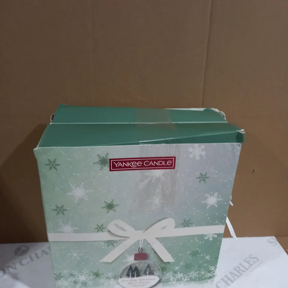 YANKEE CANDLE BOOK ADVENT CALENDAR RRP £39.99