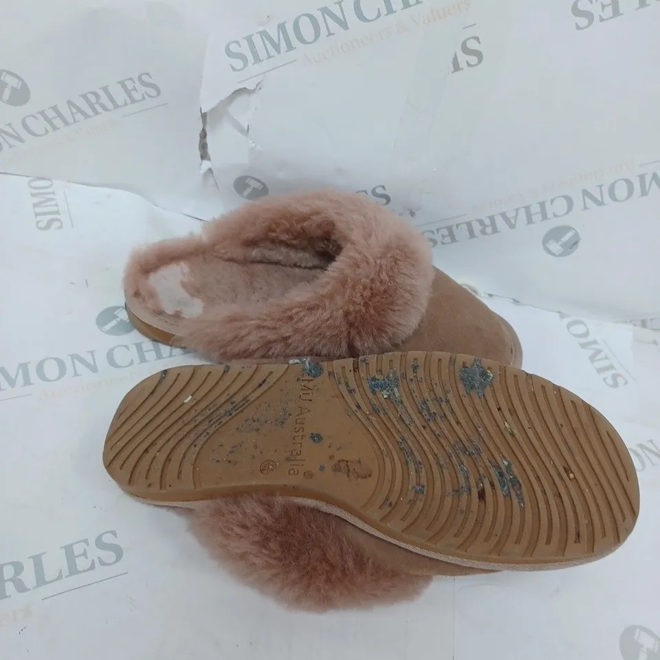 EMU AUSTRALIA JOLIE SLIPPERS - SIZE 4