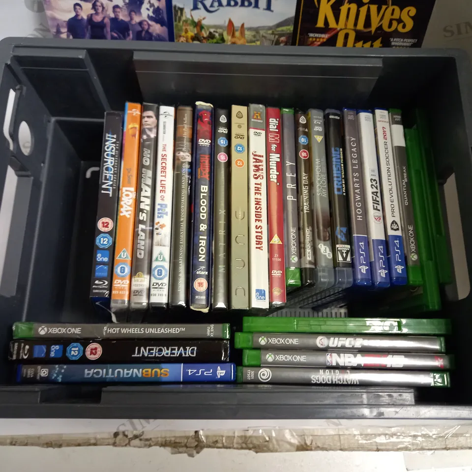 BOX OF APPROX 25 ASSORTED XBOX/PLAYSTATION GAMES AND DVDS INCLUDING PETER RABBIT, KNIVES OUT AND FIFA 23