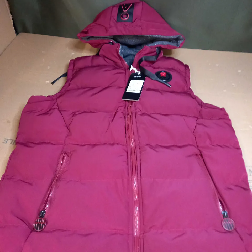 R WANG RED PADDED GILET - SIZE 3XL 