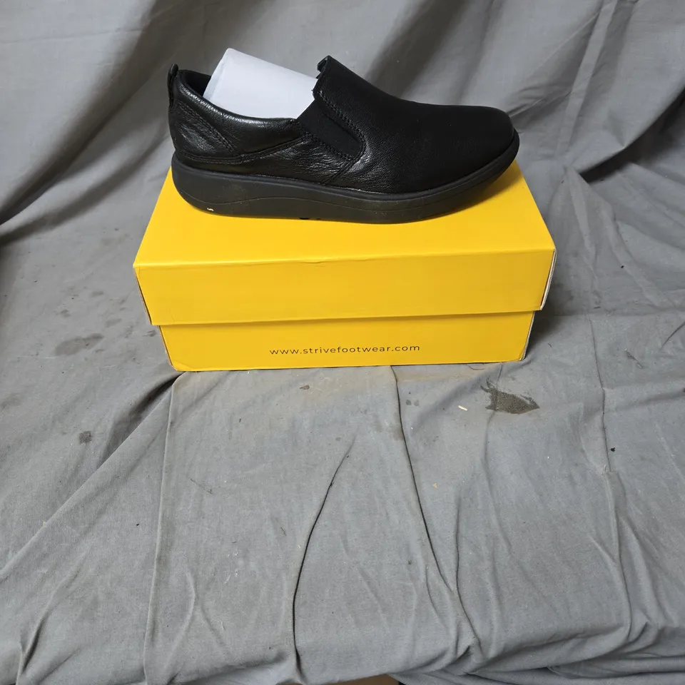 FLORIDA II BLACK SLIP-ON SHOES – UK 5 (EU 38) 