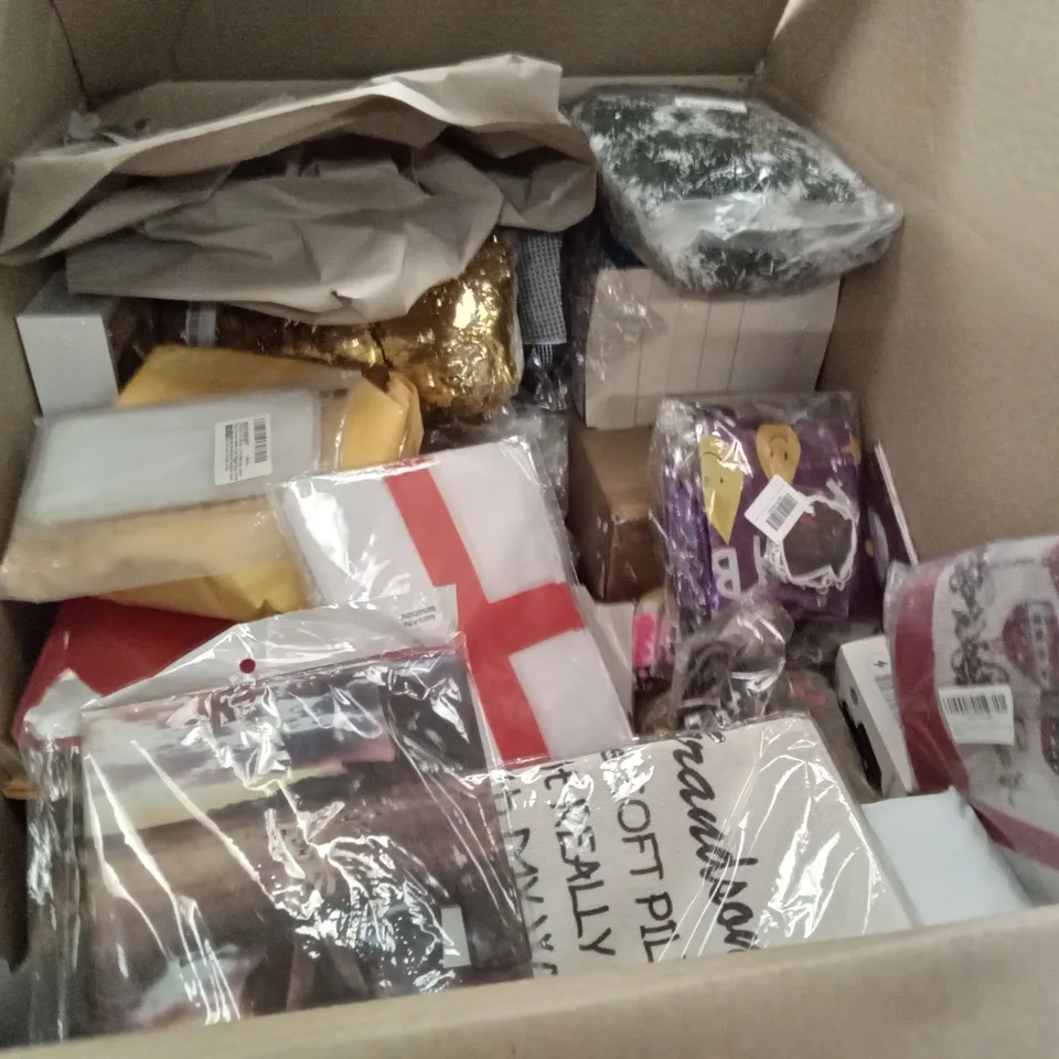 PALLET OF ASSORTED ITEMS INCLUDING WIAIO ROLLING STOOL, ROSE GOLD MEASURING SPOON SET, FLAG SET, REVLON EYELASH MULTIPACK, CURTAIN TIEBACKS, ARTEMIS FOWL BOOK SET, 1000 PIECE JIGSAW