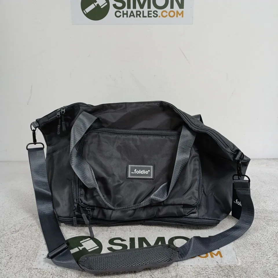 FOLDIE 40L FOLDABLE TRAVEL BAG – BLACK
