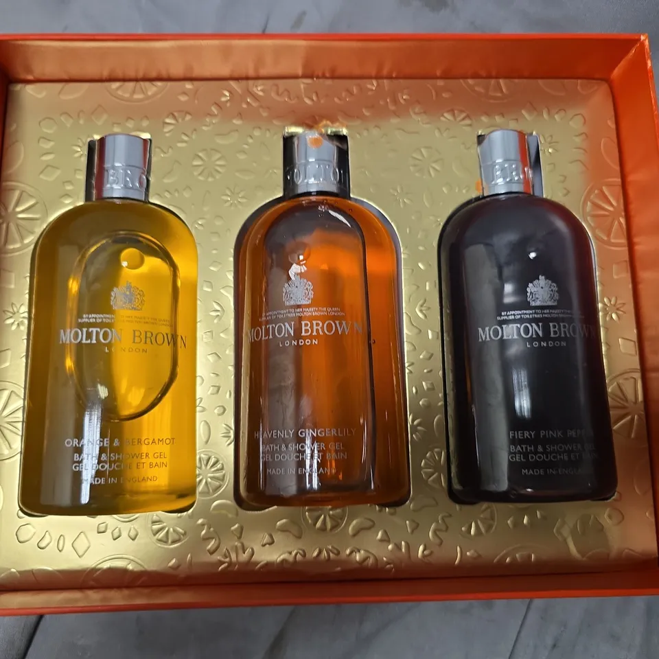 BOXED MOLTON BROWN BATH & SHOWER GEL TRIO