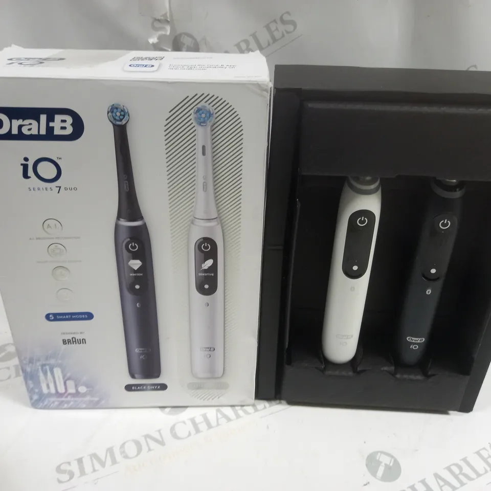 BOXED ORAL-B IO SERIES 7 DUO