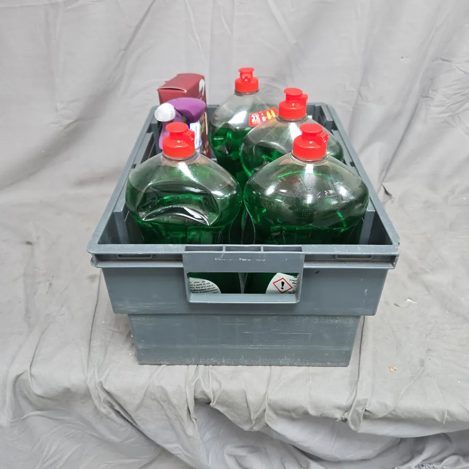 APPROXIMATELY 7 ASSORTED HOUSEHOLD ITEMS TO INCLUDE FAIRY, ASTONISH, ECO VER ETC