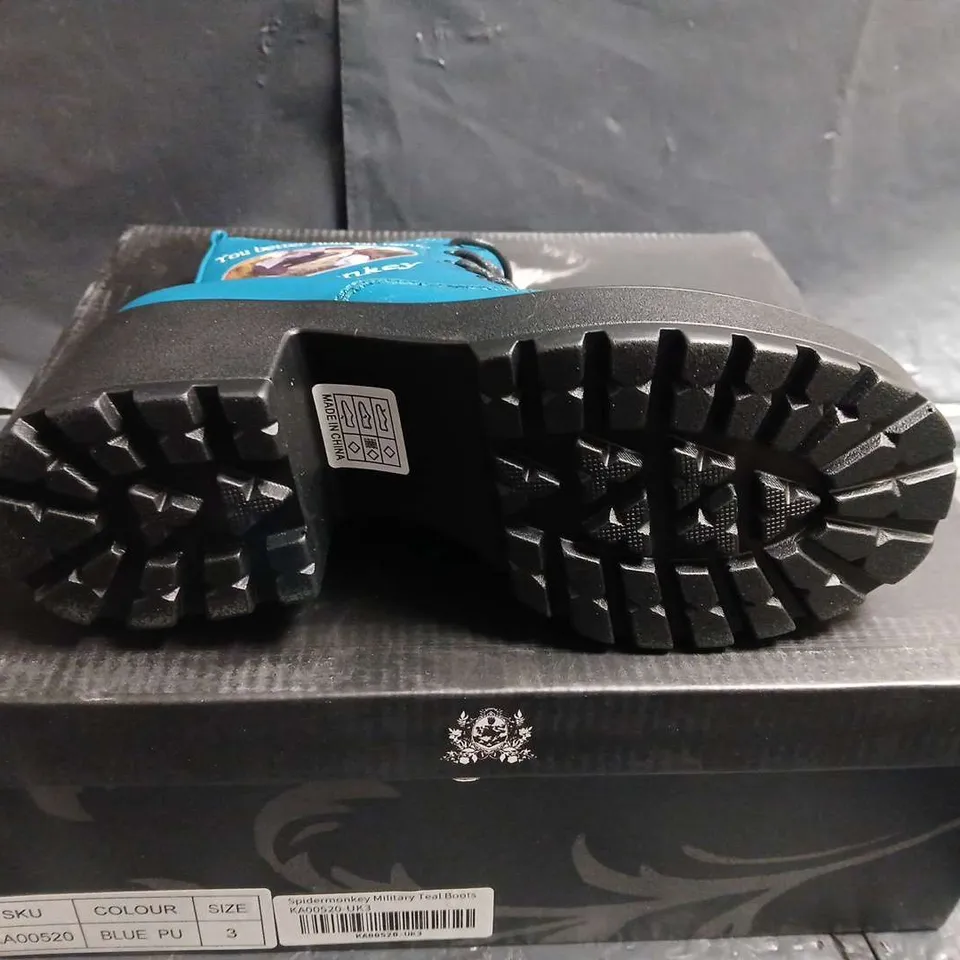 BOXED PAIR OF KOI SPIDERMONKEY MILITARY TEAL BOOTS - UK SIZE 3