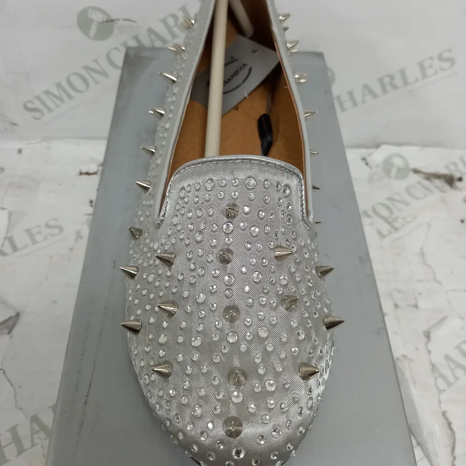 FLAT HEELED SILVER SPIKEY SHOE SIZE 6