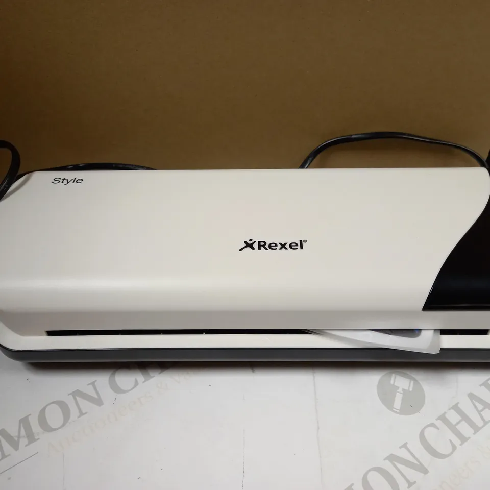 REXEL STYLE A4 HOME AND OFFICE LAMINATOR