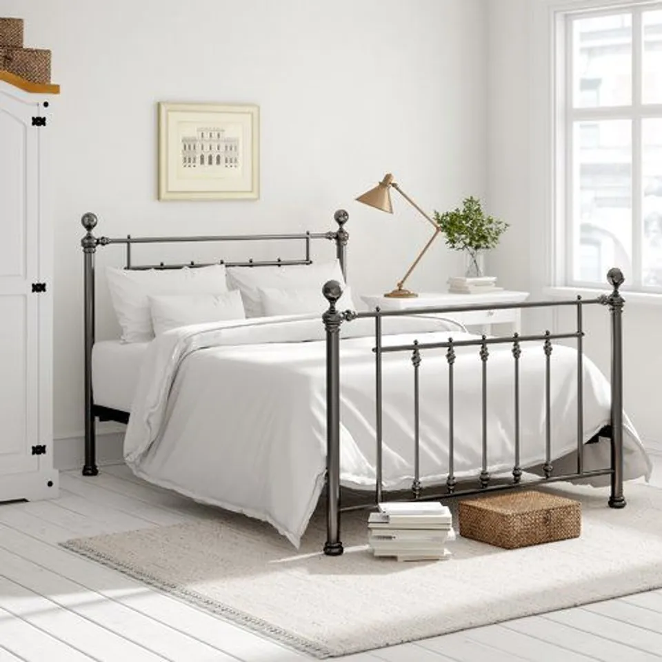 BOXED CHORLEY BED KINGSIZE - BLACK (2 BOXES)