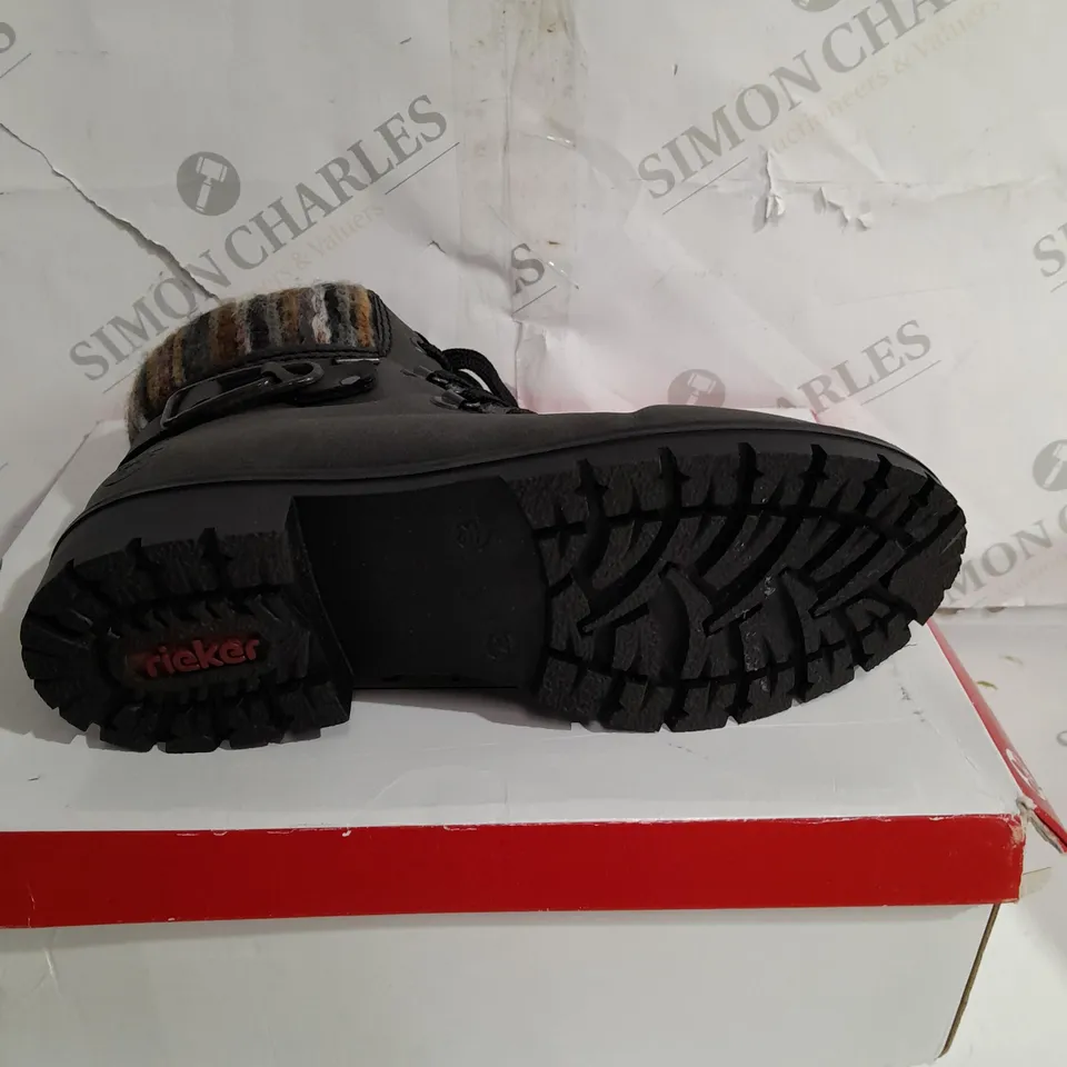 BOXED PAIR OF RIEKER HIKING BOOTS IN GREY/NAVY UK SIZE 4