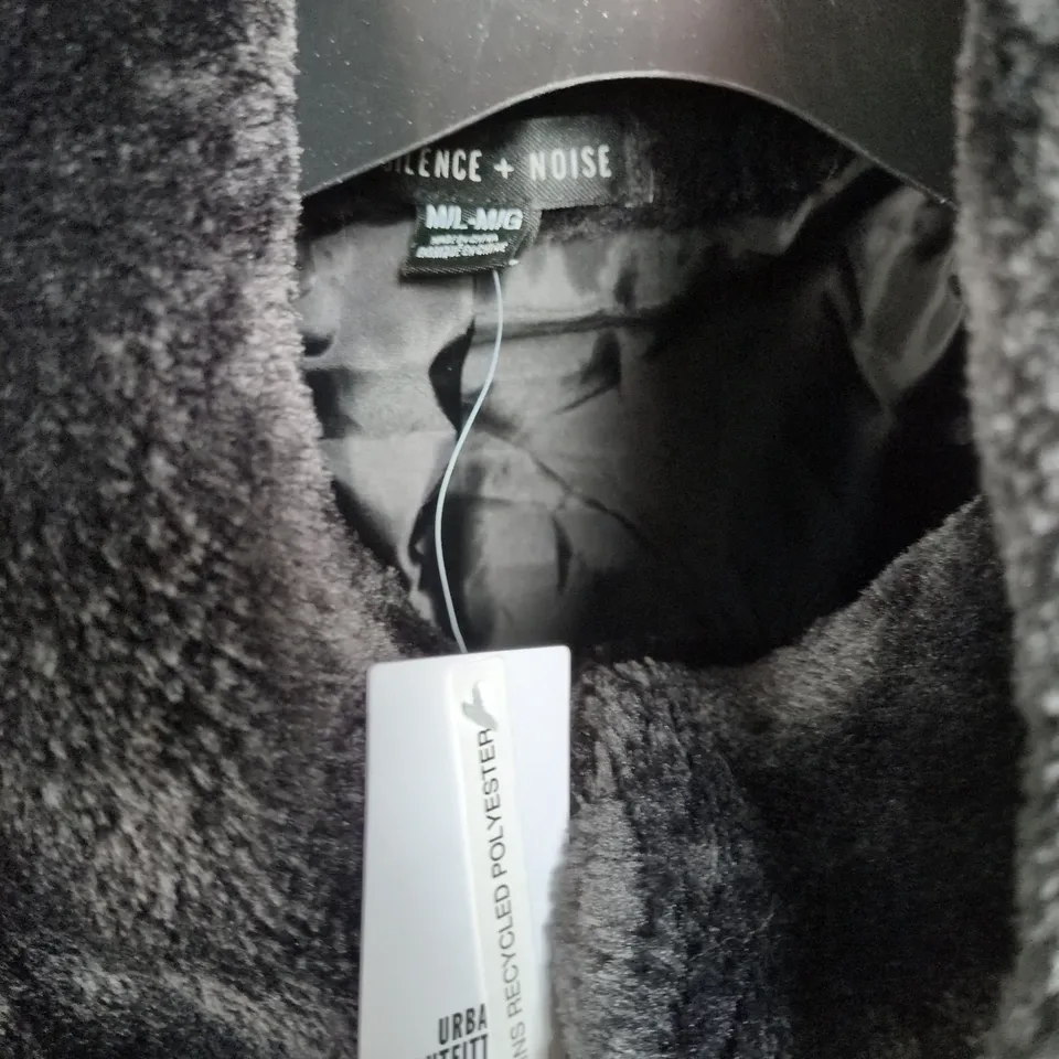 URBAN OUTFITTERS BLACK FAUX-FUR COAT – WOMEN'S OUTERWEAR M/L