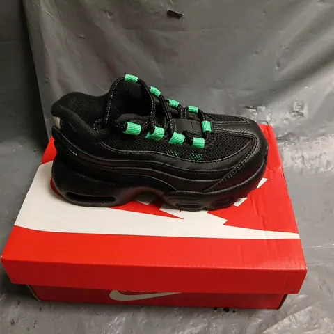 BOXED PAIR OF NIKE AIR MAX 95 RECRAFT TRAINERS - CHILDRENS 10