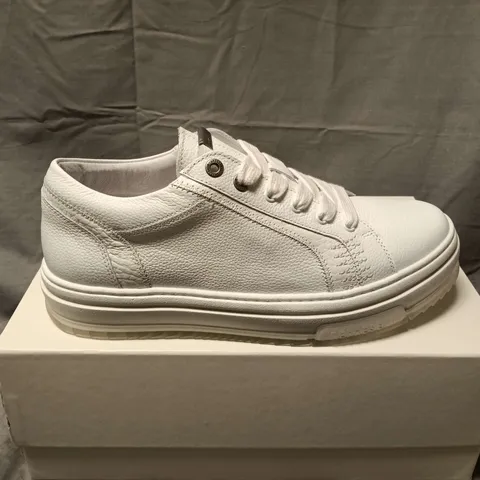 BOXED PAIR OF REPRESENT TUMBLE MIX LEATHER TRAINERS IN FLAT WHITE - UK 10