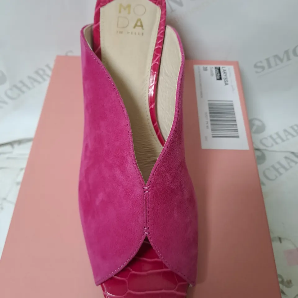 MODA IN PELLE LARYSSA SLIP ON PEEP TOE HEELED SANDAL SIZE 6 IN PINK 