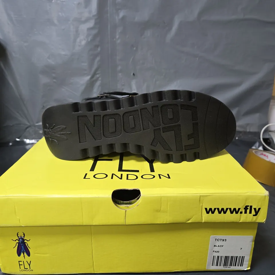 FLY LONDON WOMENS MES 2 BUCKLE BOOTS - BLACK - SIZE 7