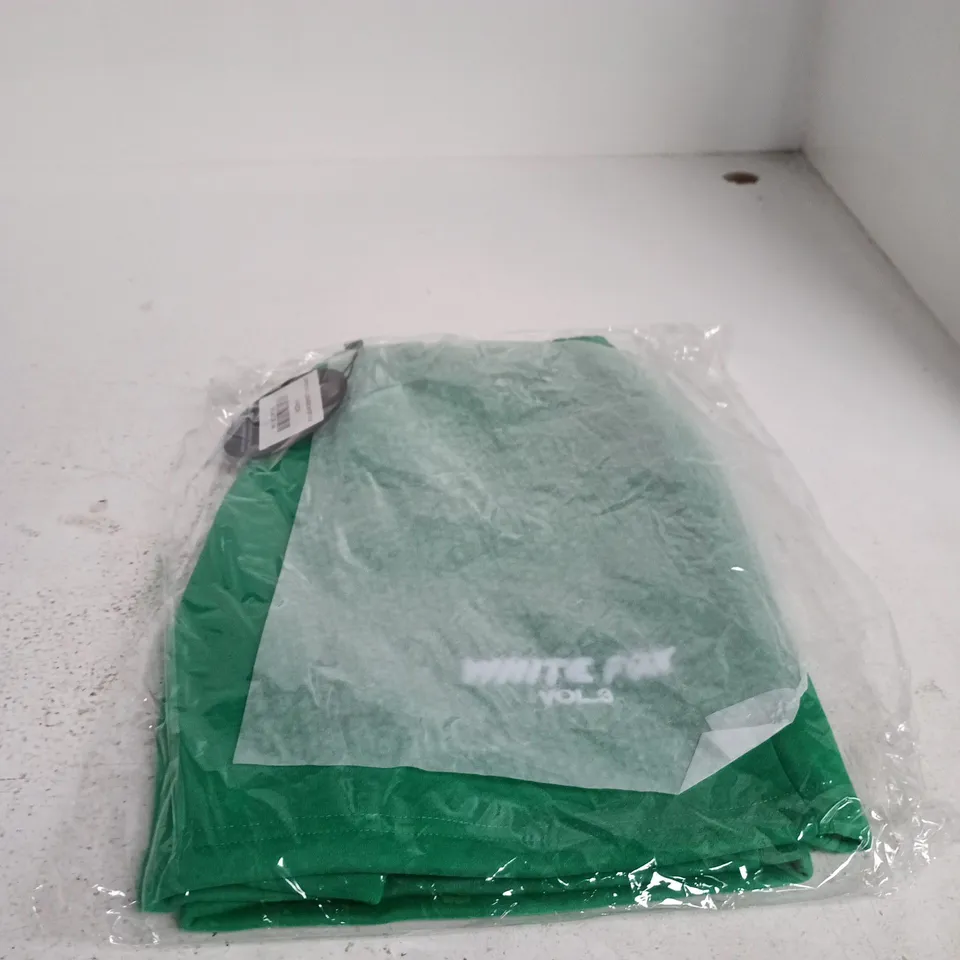 WHITE FOX BOUTIQUE OFFSTAGE LOUNGE SHORTS – GREEN, SIZE M