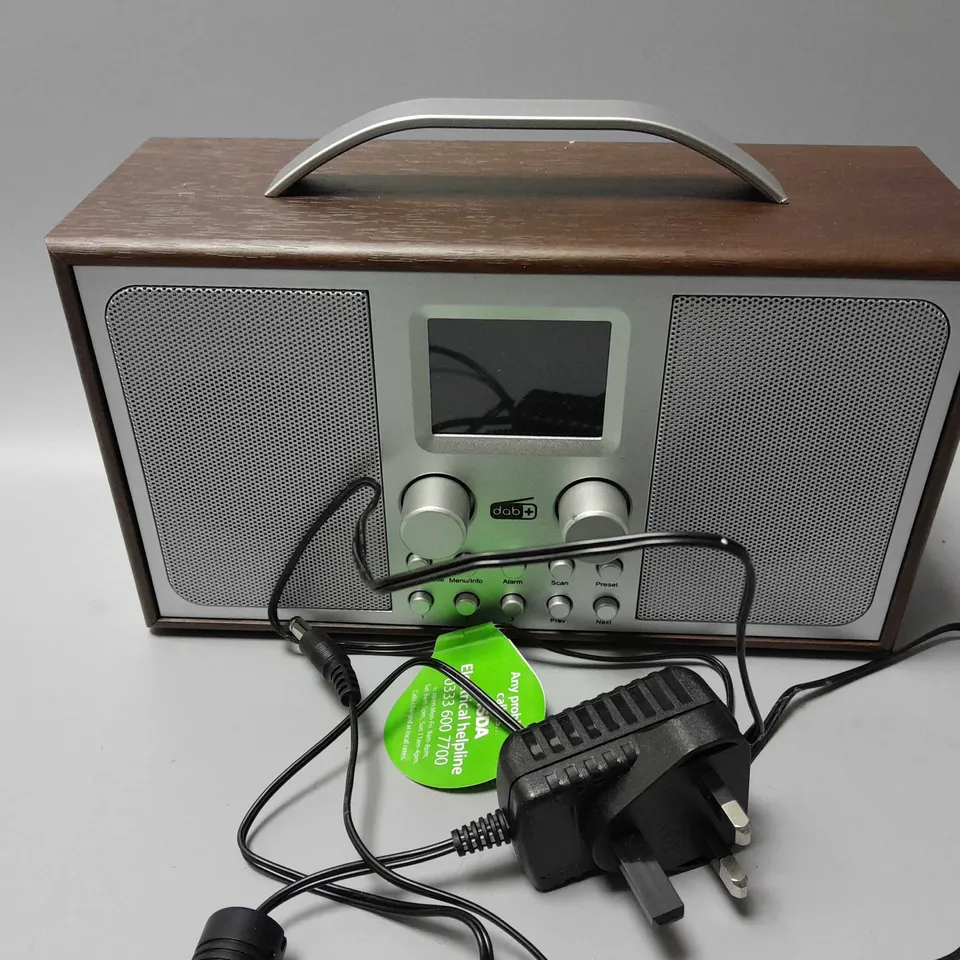 BOXED BLUETOOTH DAB+/FM RADIO