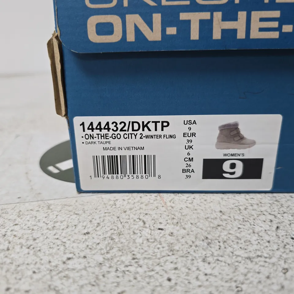 SKECHERS ON-THE-GO CITY 2 WINTER BOOTS – DARK TAUPE, WOMEN’S UK 6 (US 9 / EU 39)