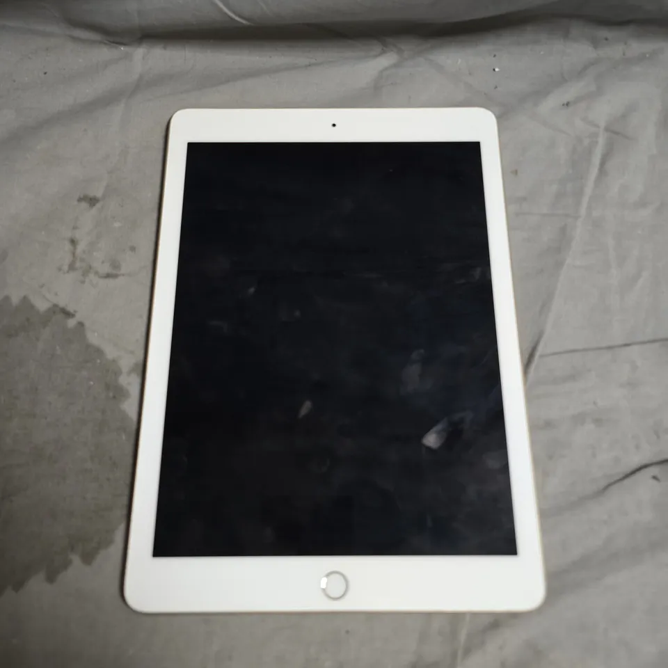 APPLE IPAD PRO (A1673)