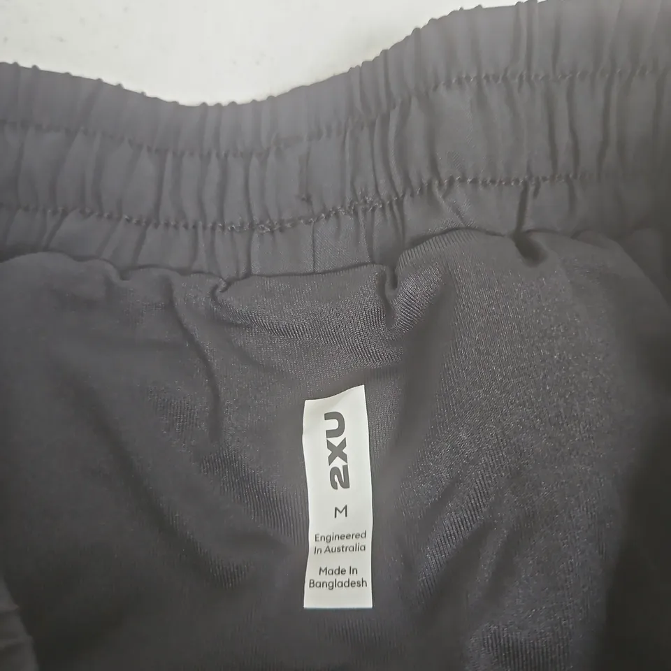 2XU AERO 5 INCH SHORTS – BLACK, SIZE M