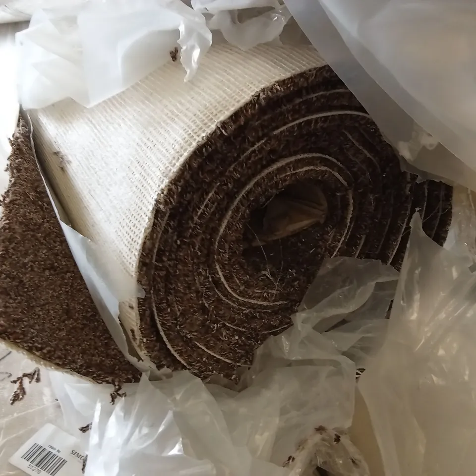ROLL OF QUALITY STS HERITAGE LUXURY COFFEE CARPET // SIZE: APPROX 4 x 9.8m
