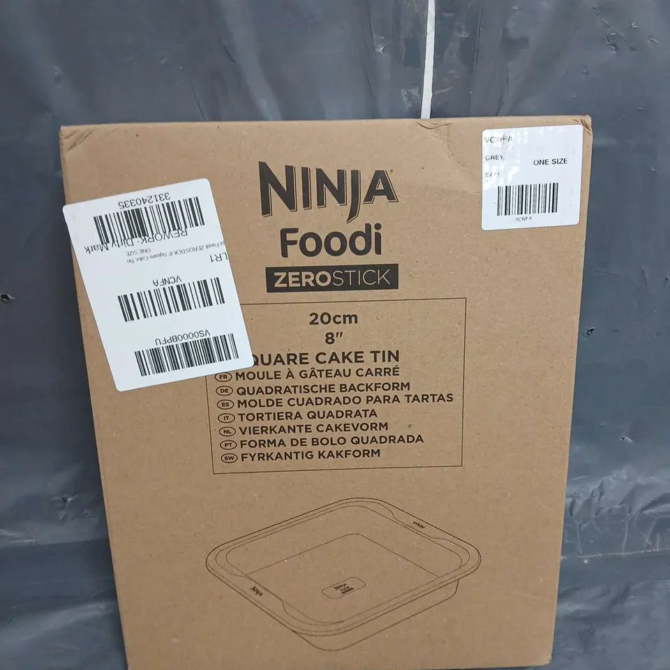 BOXED NINJA FOODI ZEROSTICK 8INCH SQUARE CAKE TIN