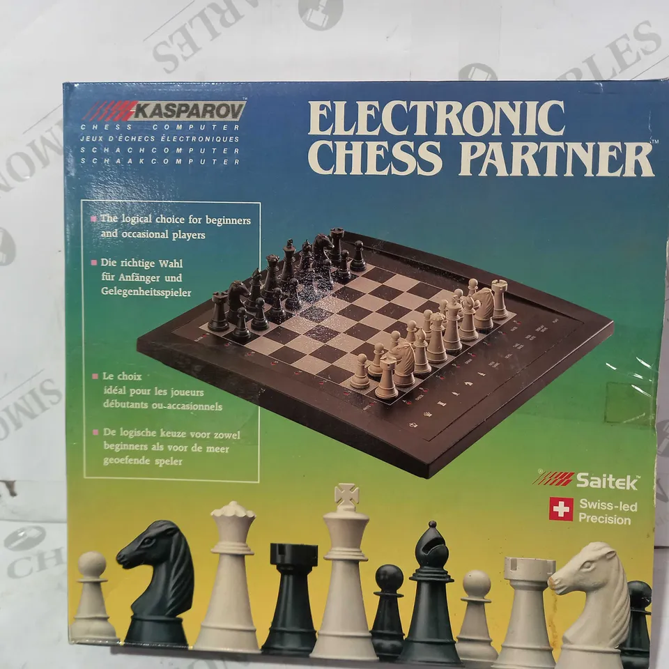 SAITEK KASPAROV ELECTRONIC CHESS PARTNER
