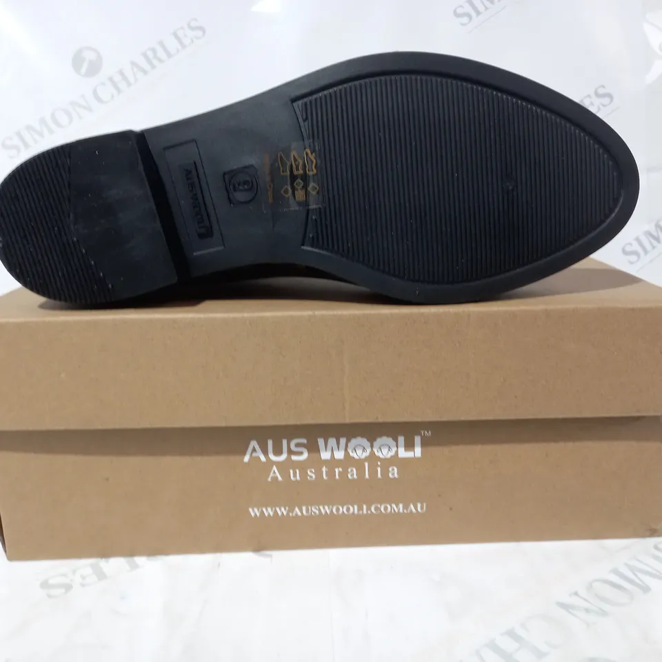 BOXED PAIR OF AUS WOOLI AUSTRALIA SHOES IN LEOPARD PRINT UK SIZE 7
