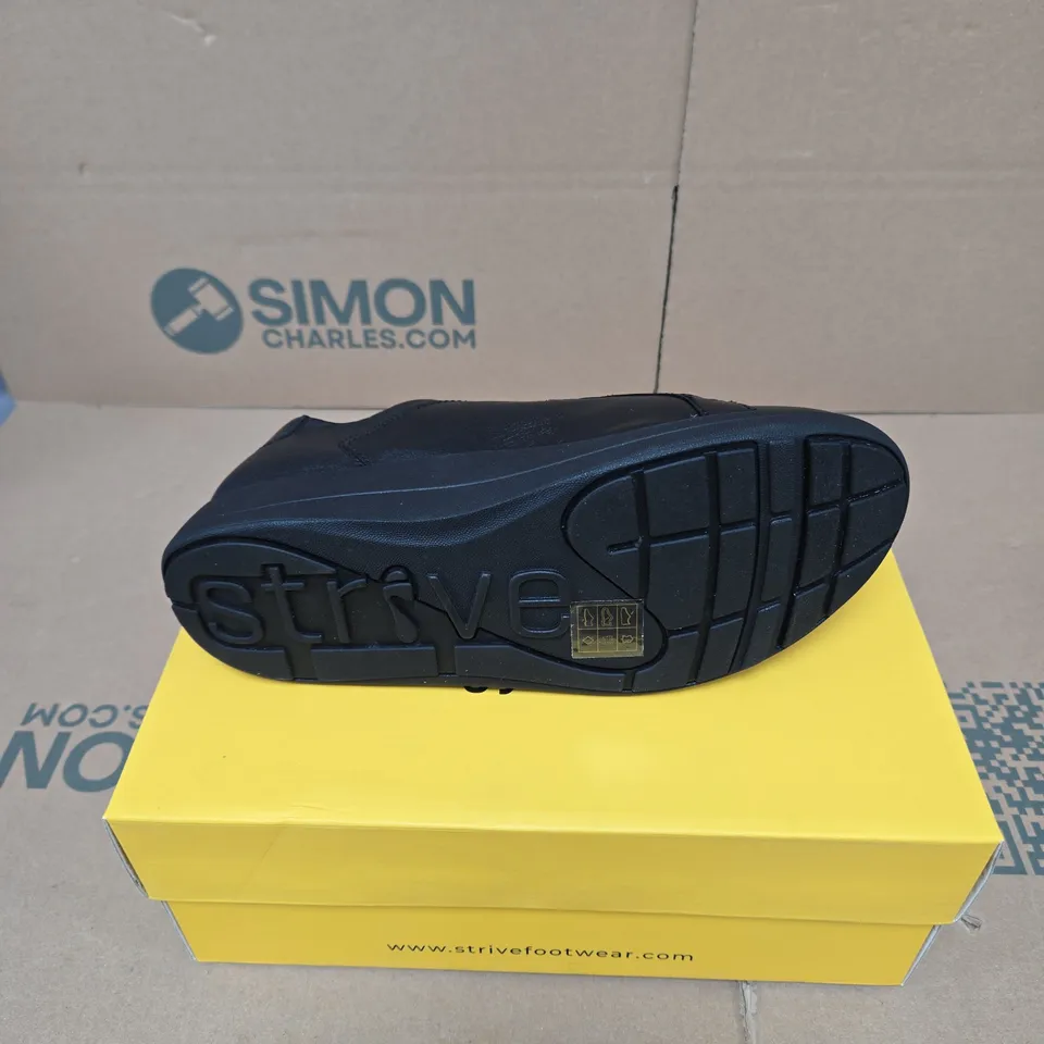 BOXED PAIR OF STRIVE DAKOTA SHOES IN ALL BLACK SIZE UK 5