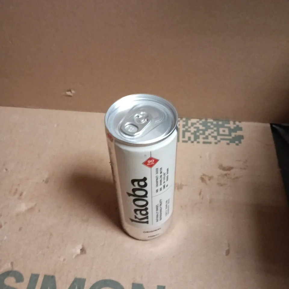 APPROXIMATELY 15 ASSORTED DRINK ITEMS INCLUDING COFFEE MATE KITKAT , KAOBA SPARKLING JUICE WATER  AND SMART WATER 