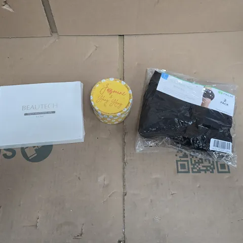 LARGE QUANTITY OF ASSORTED ITEMS TO INCLUDE TEETH WHITENING GEL, JASMINE SCENTED CANDLE, LADIES BAMBOO BRIEFS, ETC - COLLECTION ONLY