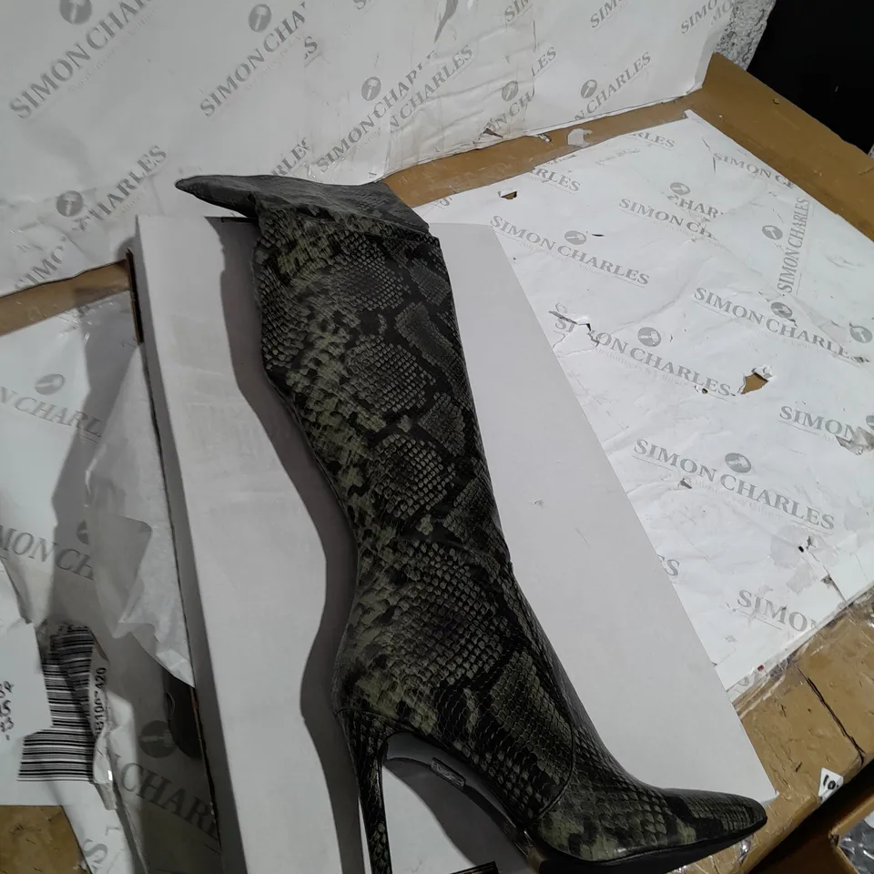 BOXED MODA IN PELLE HELGA OVER KNEE BOOTS GREEN SNAKESKIN SIZE 4