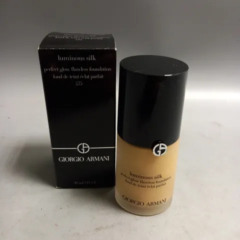 BOXED GIORGIO ARMANI PERFECT GLOW FLAWLESS FOUNDATION LUMINOUS SILK 