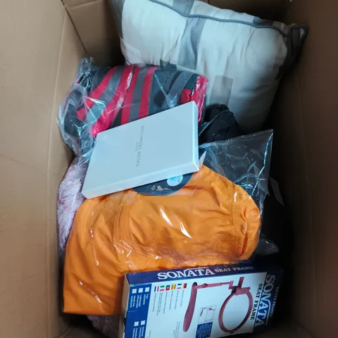 LOT OF ASSORTED HOUSEHOLD GOODS TO INCLUDE BOOKS, CUSHIONS AND BACKPACK