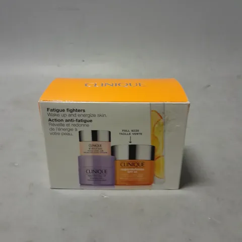 CLINIQUE FATIGUE FIGHTERS SKIN CARE SET