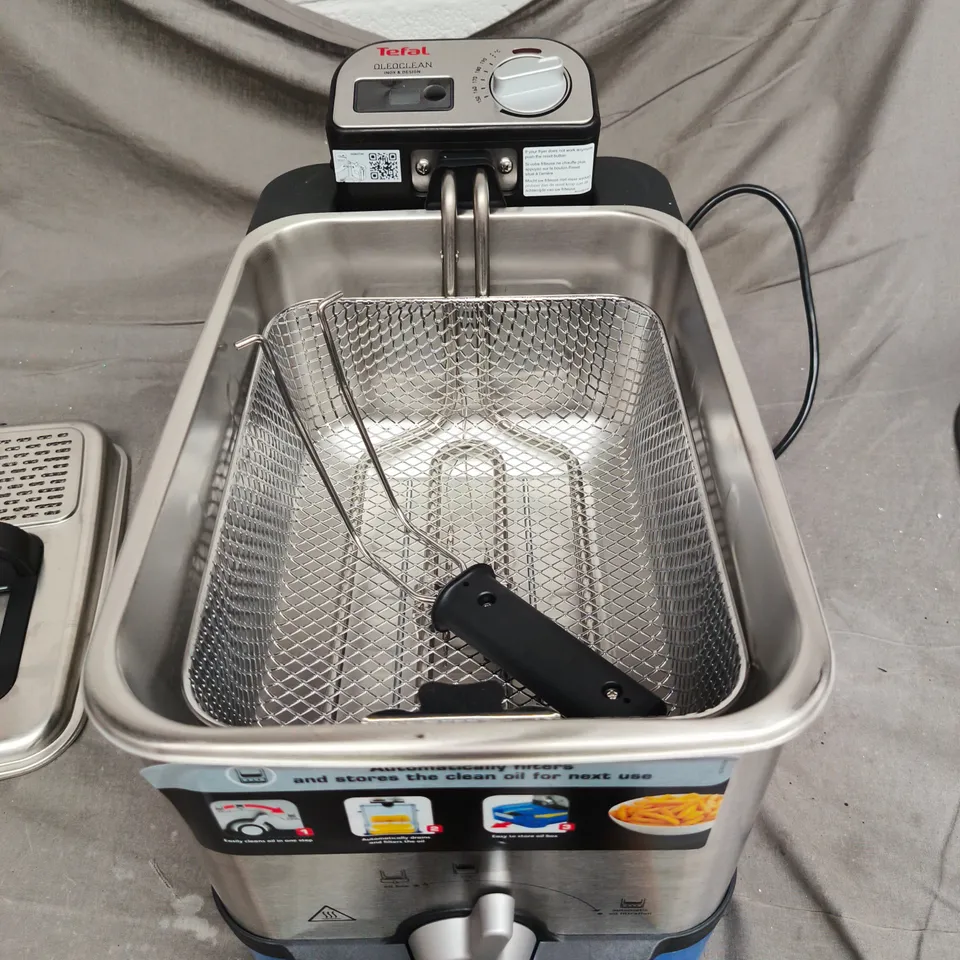 TEFAL OLEOCLEAN PRO DEEP FRYER IN STAINLESS STEEL (NOT IN ORIGINAL PACKAGING)