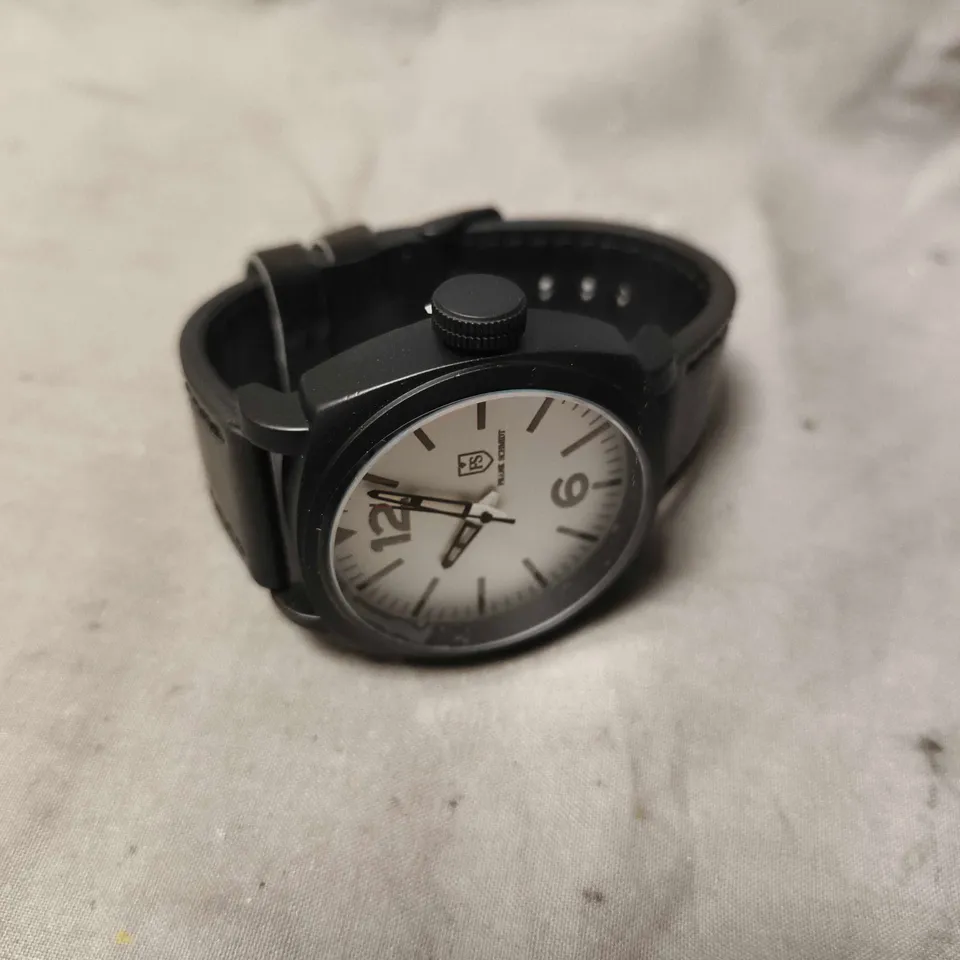 FRANK SCHMIDT WHITE DIAL LEATHER STRAP WATCH 