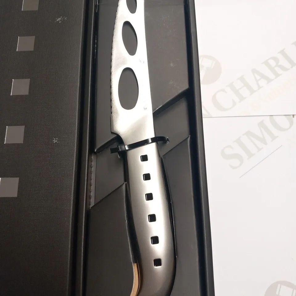 BRAND NEW BOXED SHA RA KU MONO MOLYBDENUM VANADIUM STEEL FJ-09 15CM CHEESE KNIFE