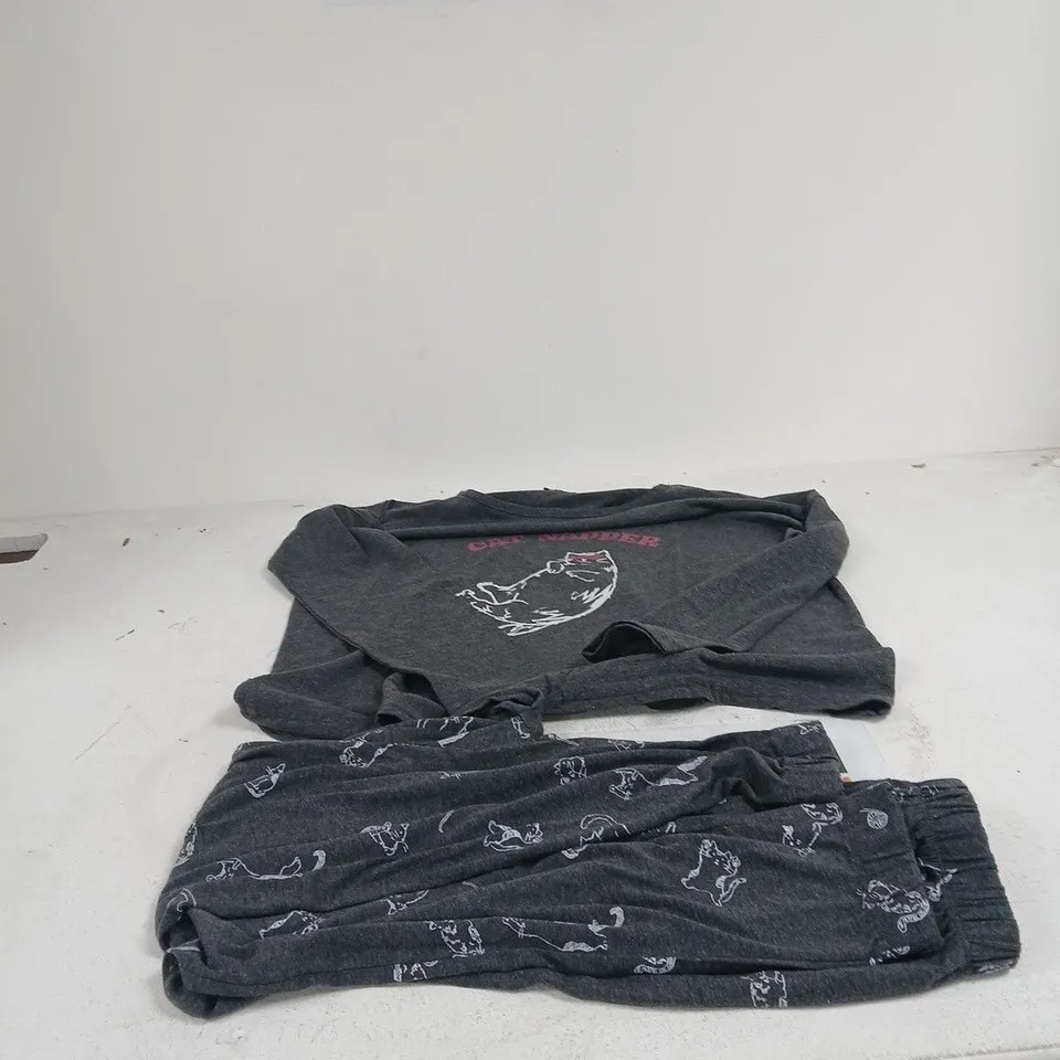 POUR MOI "CAT NAPPER" GREY PYJAMES SIZE 12 TAGGED