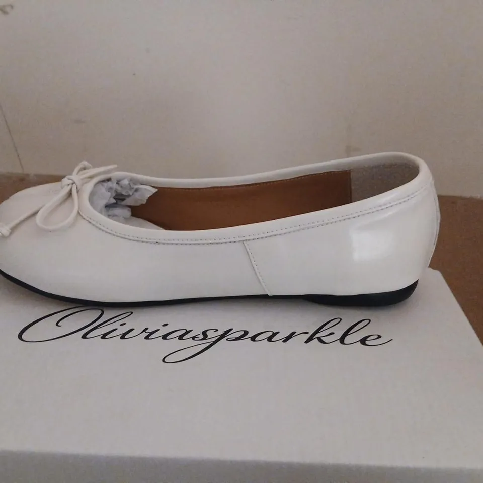 OLIVIA SPARKLE WHITE BALLET FLATS – BOXED