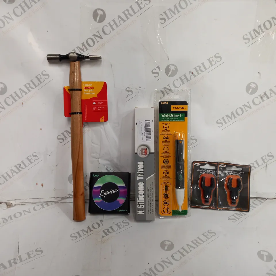 BOX OF APPROXIMATELY 18 ASSORTED ITEMS TO INCLUDE - FLUKE VOLT ALERT - SILICONE TRIVET - AMTECH HAMMER ECT