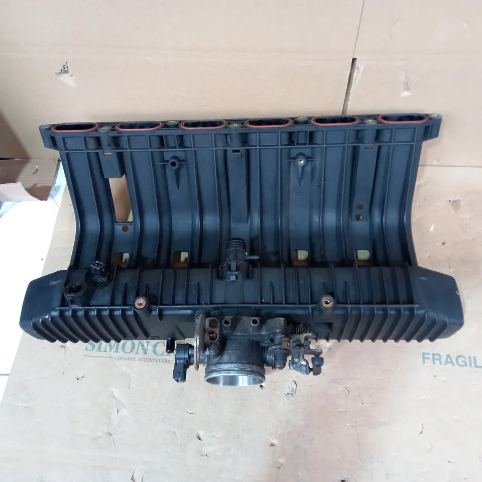 BOXED DESIGNER VEHICLE INTAKE MANIFOLD