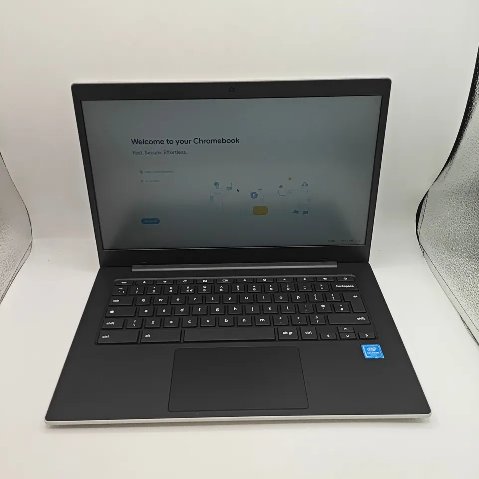 BOXED SAMSUNG GALAXY CHROMEBOOK GO INTEL CELERON LAPTOP IN SILVER - XE340XDA