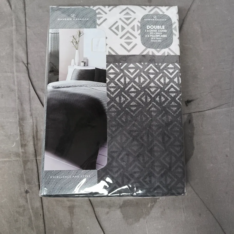 GAVENO CAVAILIA URBAN OMBRE DUVET SET IN GREY - DOUBLE