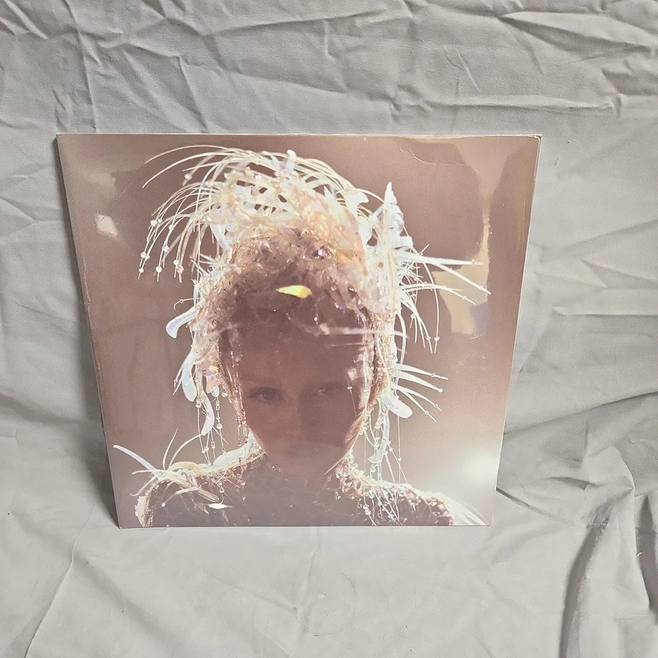 MILEY CYRUS-SOMETHING BEAUTIFUL-LIMITED EDITION -LP VINYL - SEALED