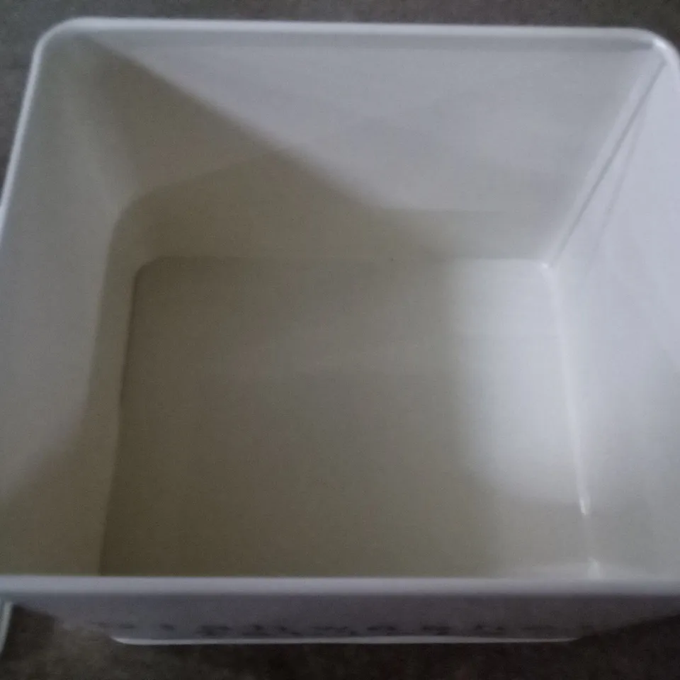 BOXED HARBOUR HOUSEWARES - VINTAGE METAL BOX